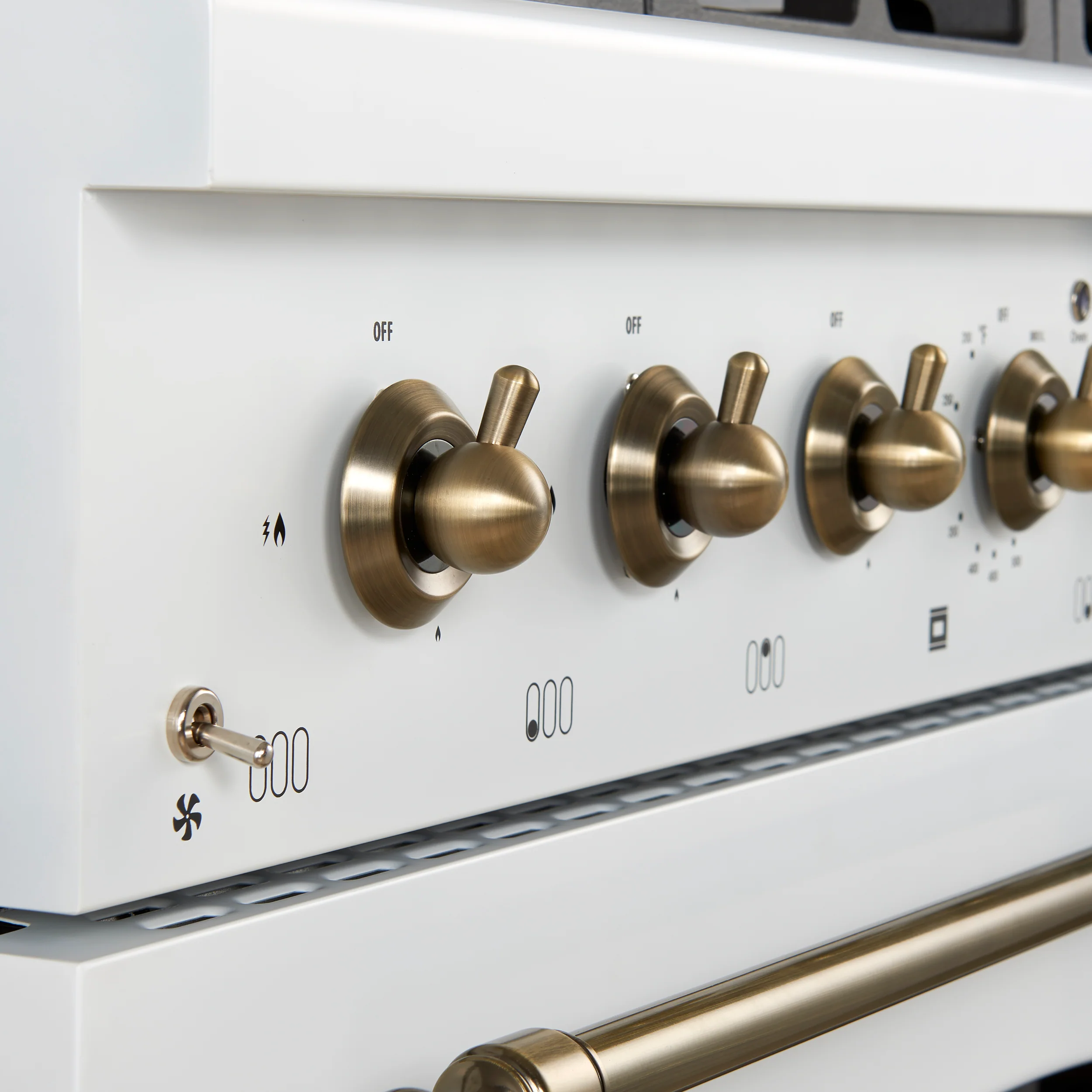 Forno Antico 36-inch Dual Fuel Range White and Antique Brass Design with 6 Sealed Gas Burners and Electric Convection Oven - Image 4