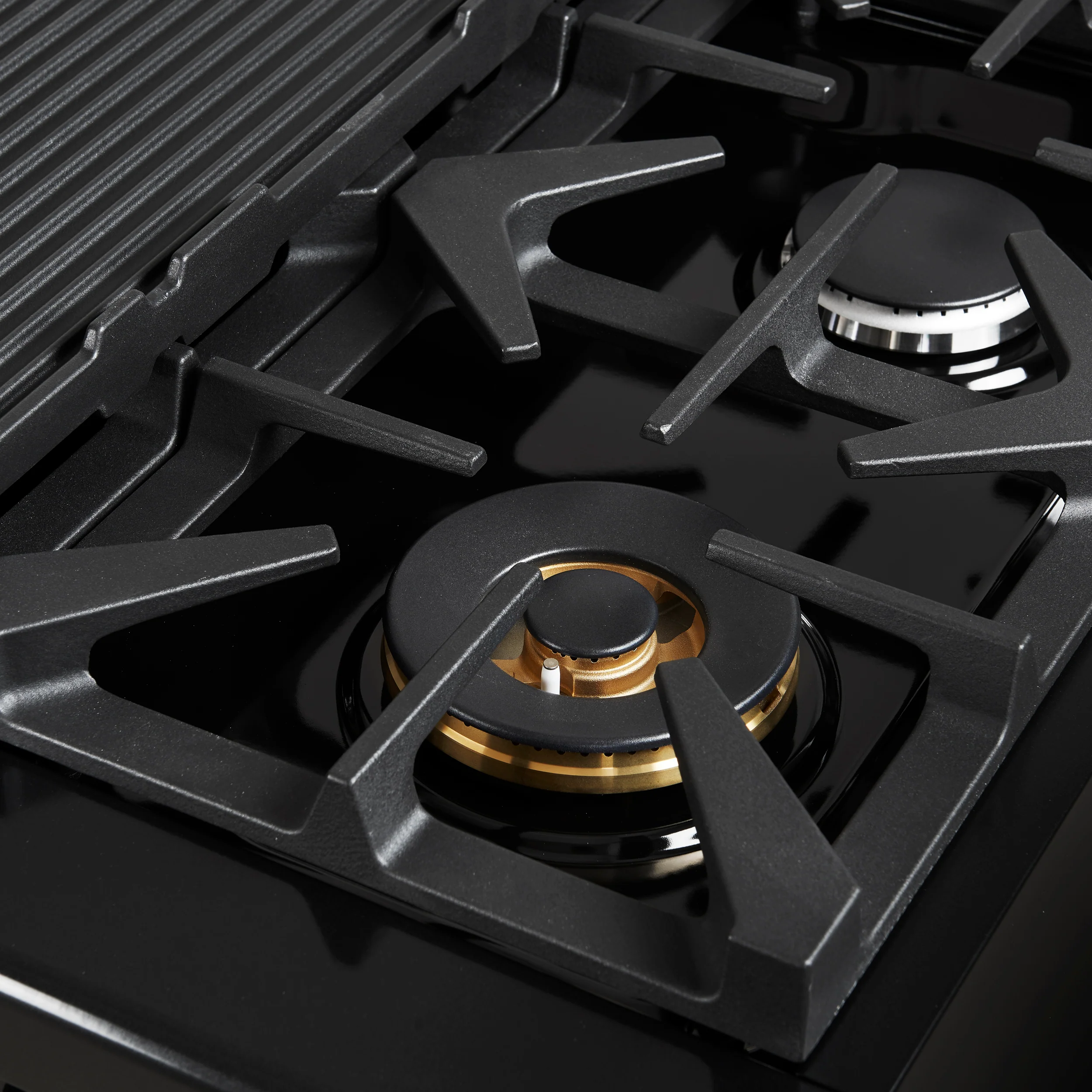 Forno Antico 48-Inch Freestanding Gas Range, Black, Antique Brass Design, 8 Burners, Griddle, Double Ovens, Energy Efficient - Image 3