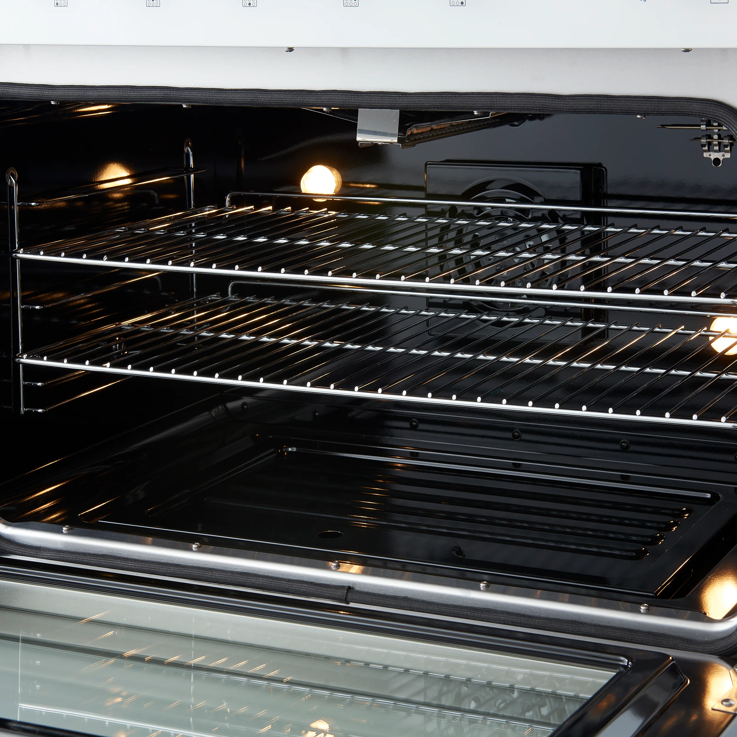 Marco 36-Inch Gas Range White & Antique Brass Design, 6 Burners 67,000 BTU, 5.36 cu.ft. Convection Oven - Image 3